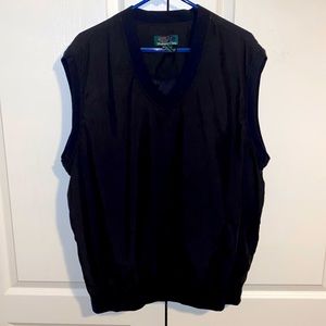 Monterey Classic pullover vest